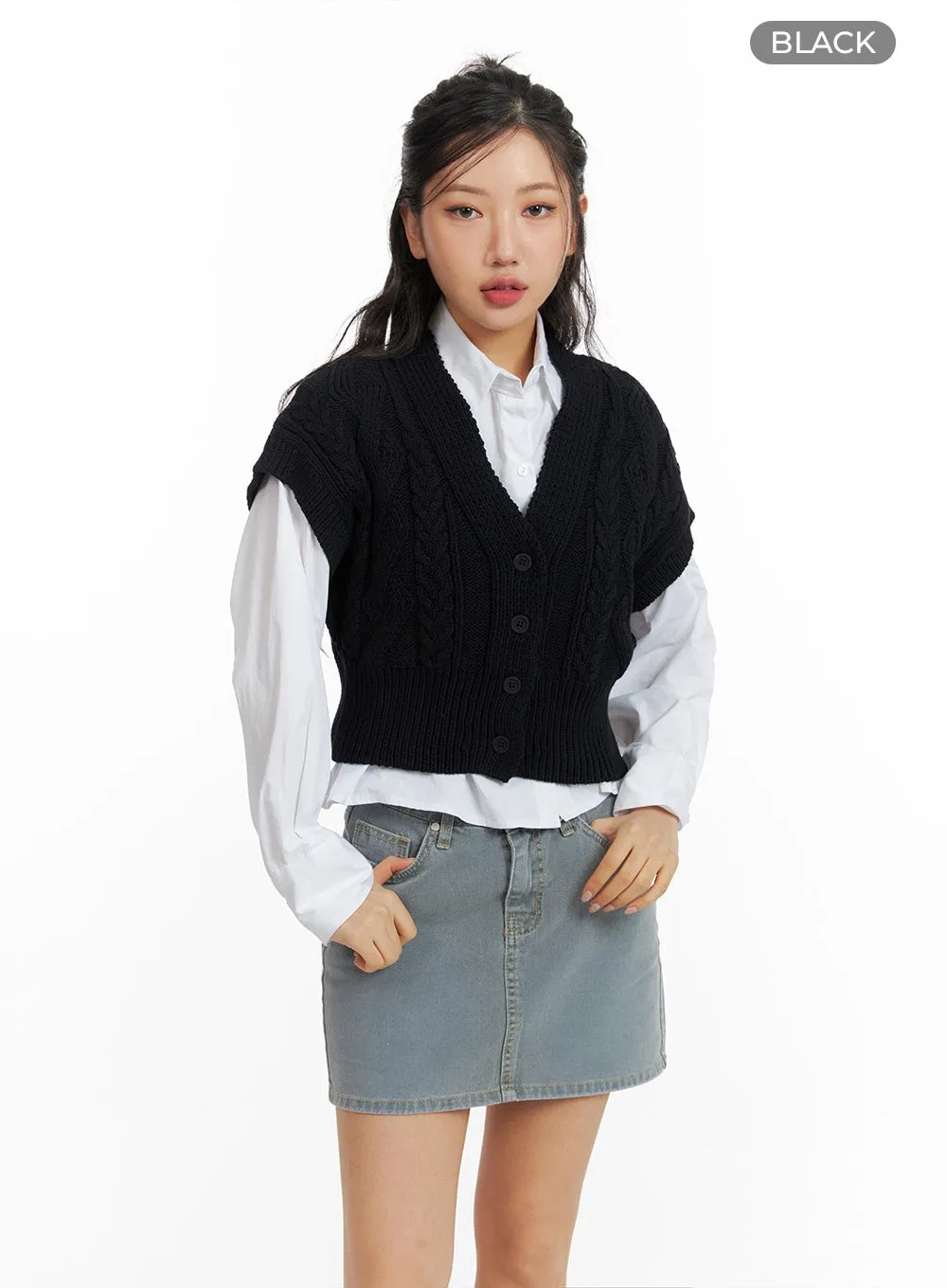 Cable Knit Buttoned Vest CF427