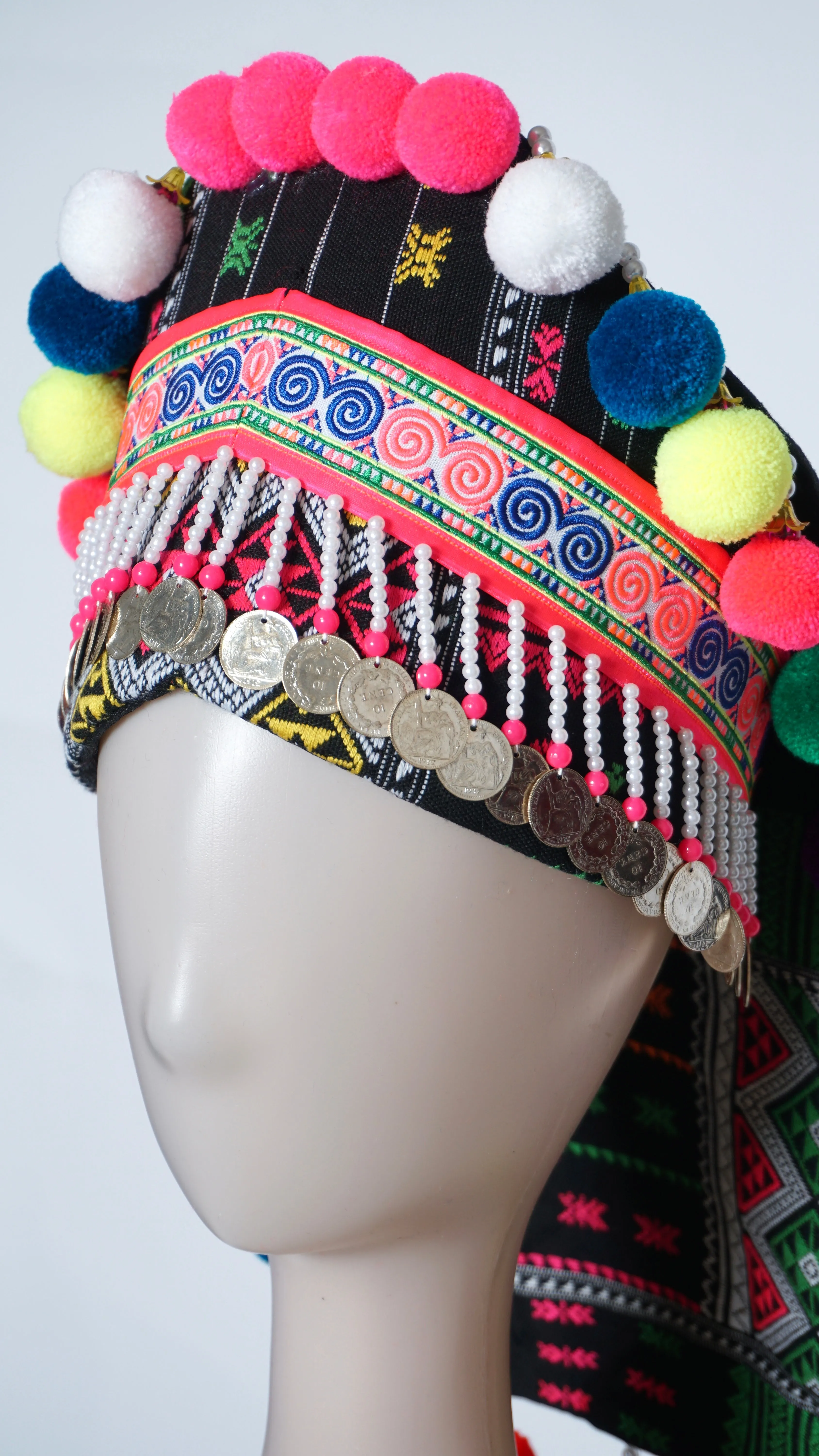 *Hmong Txaij Hat (22"-23")