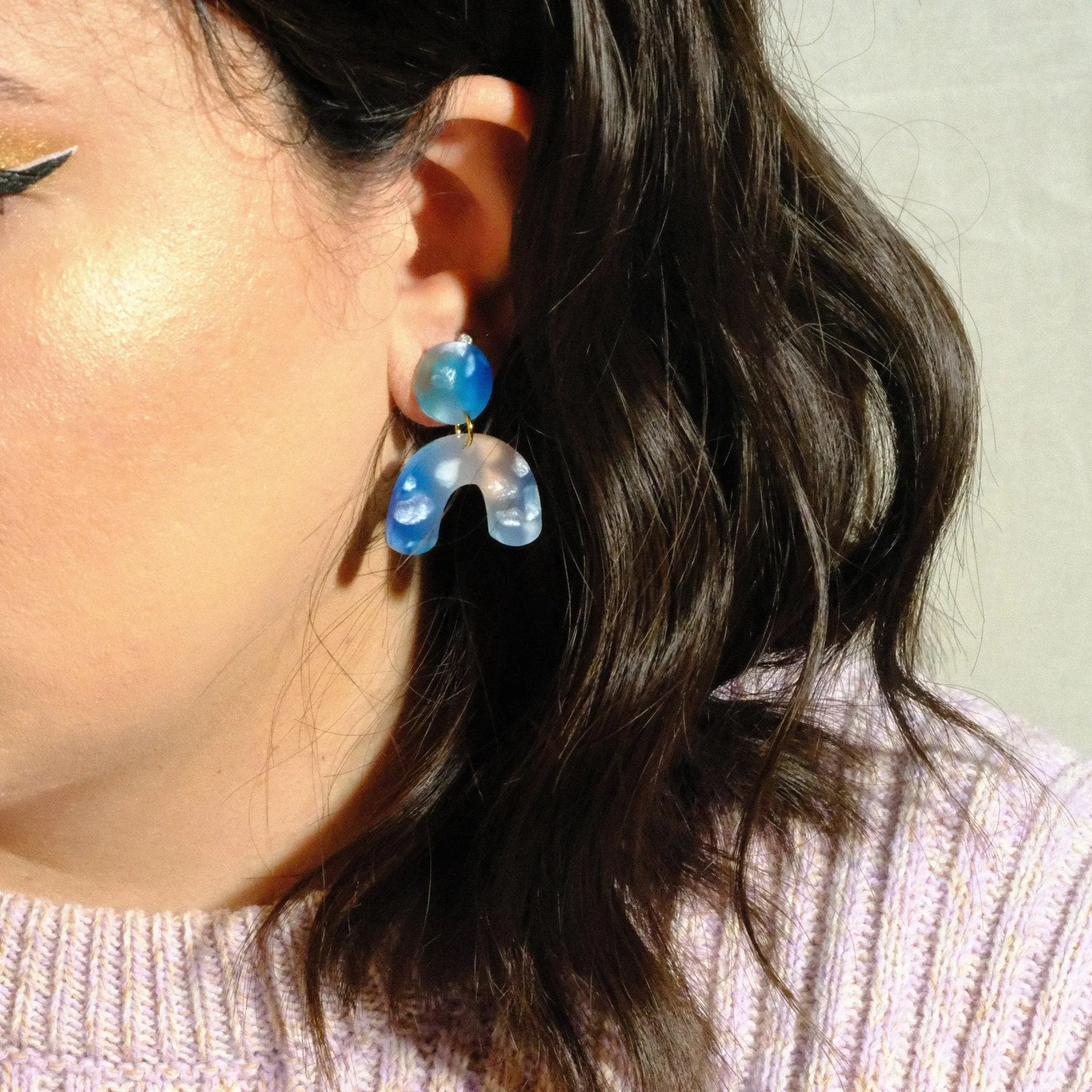 Mini Arch Earrings Petals Collection - Blue Dream